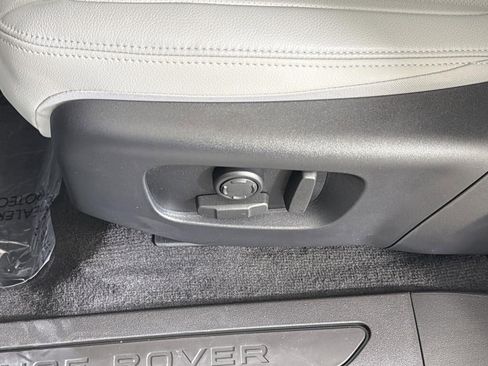 New 2026 Land Rover Range Rover Evoque S image 24