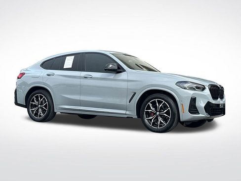 Used 2024 BMW X4 M40i w/ Premium Package image 10
