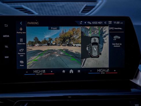 Used 2024 BMW X1 xDrive28i w/ Technology Package image 19