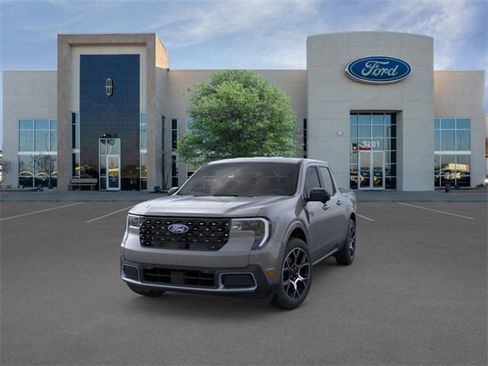 New 2025 Ford Maverick Lariat w/ 4K Tow Package image 2