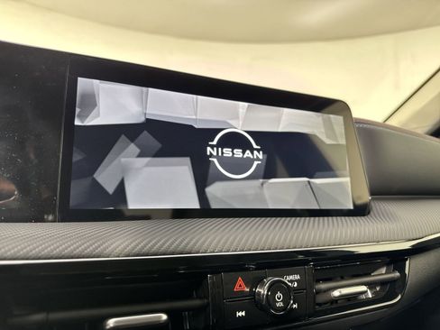 New 2026 Nissan Kicks SR w/ Cold Weather Package image 7