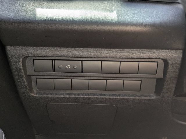 Used 2024 Mitsubishi Outlander ES FWD image 24