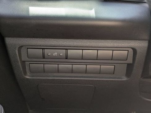 Used 2024 Mitsubishi Outlander ES FWD image 24