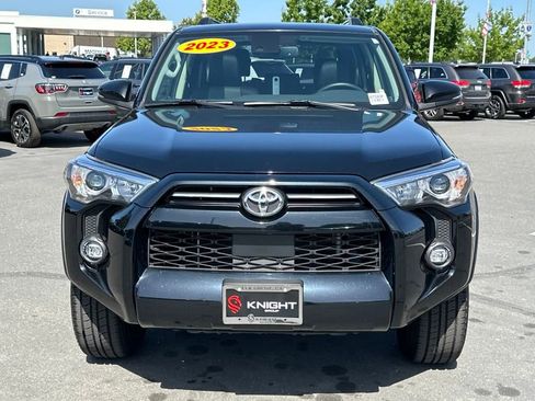 Used 2023 Toyota 4Runner SR5 Premium image 2