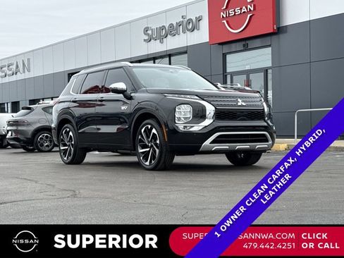 Used 2025 Mitsubishi Outlander SEL Black Edition image 1