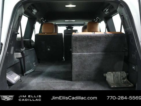 Used 2024 Lexus GX 550 w/ Accessory Package (2T) AWD/4WD image 28