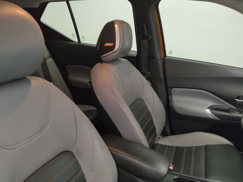 Used 2023 Nissan Kicks SR w/ SR Premium Package FWD image 21