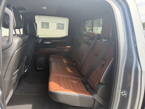 Used 2024 GMC Sierra 1500 Denali Ultimate AWD/4WD image 11