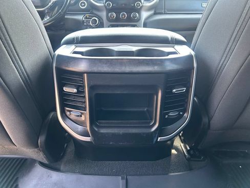 Used 2022 RAM 1500 Big Horn AWD/4WD image 31