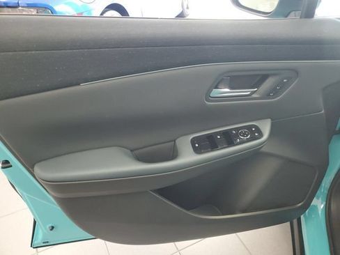 New 2026 Nissan Leaf Platinum+ FWD image 9
