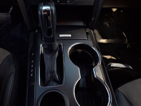 Used 2017 Ford Explorer XLT w/ Equipment Group 202A image 11