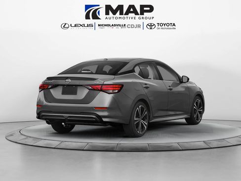 Used 2021 Nissan Sentra SR FWD image 2