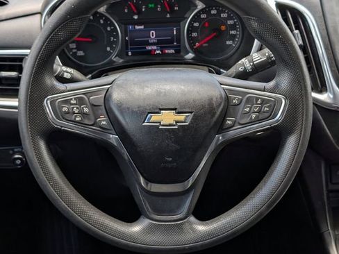 Used 2020 Chevrolet Equinox LT FWD image 13