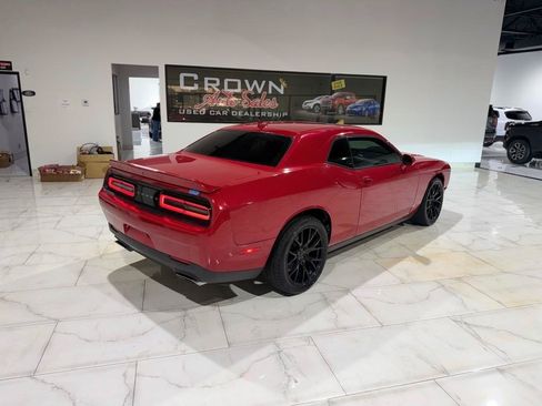 Used 2015 Dodge Challenger R/T Plus RWD image 8