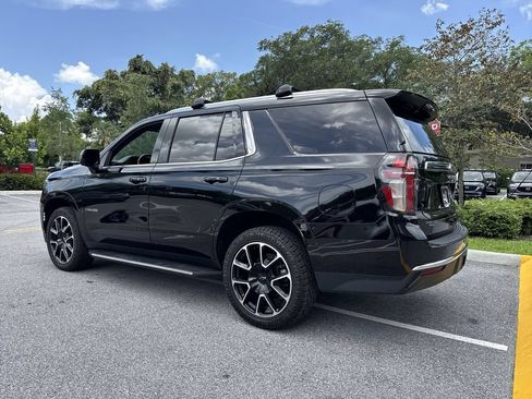 Used 2022 Chevrolet Tahoe LT w/ LT Signature Package RWD image 26