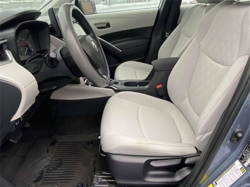 Used 2023 Toyota Corolla Cross L image 12