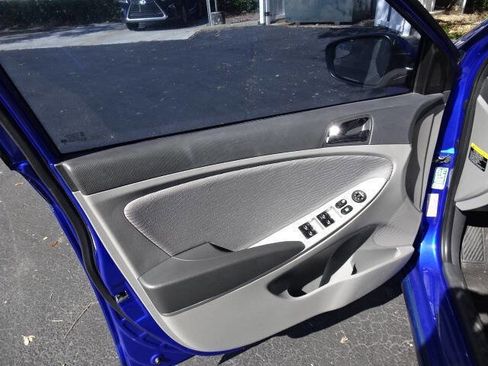 Used 2014 Hyundai Accent GLS w/ Option Group 2 image 28