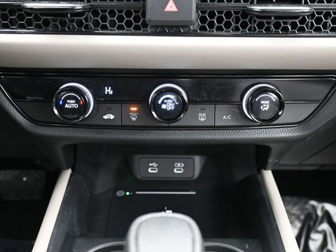 Certified 2026 Honda HR-V LX image 44