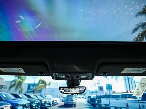 Used 2021 GMC Sierra 2500 Denali w/ Denali Black Diamond Edition image 27