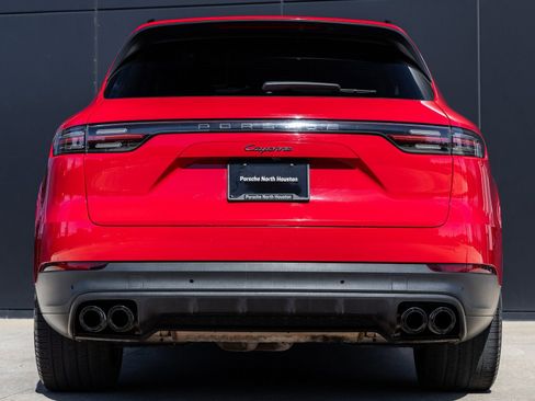 Certified 2021 Porsche Cayenne image 10