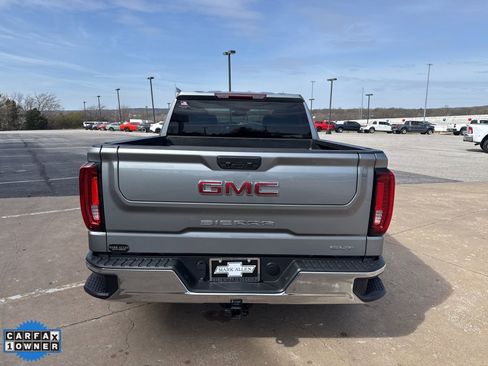 Used 2025 GMC Sierra 1500 SLT AWD/4WD image 4