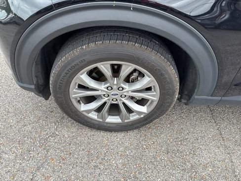 Used 2023 Ford Explorer Limited w/ Equipment Group 301A AWD/4WD image 57