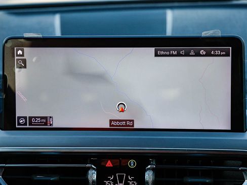 Used 2023 BMW X3 xDrive30i w/ Premium Package image 12