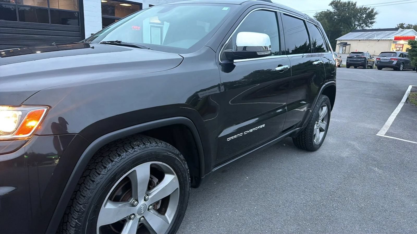 Used 2014 Jeep Grand Cherokee Limited AWD/4WD image 13
