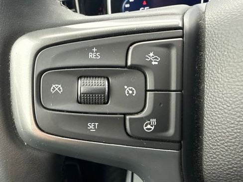 Used 2023 Chevrolet Silverado 1500 LT AWD/4WD image 20
