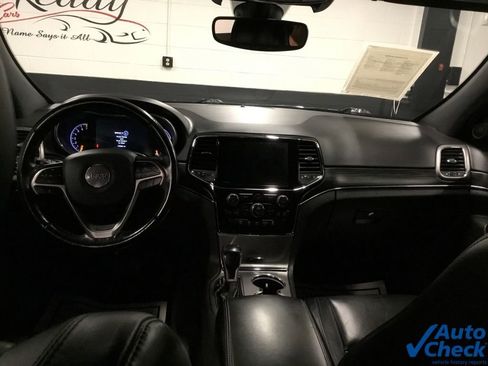 Used 2020 Jeep Grand Cherokee Limited image 27