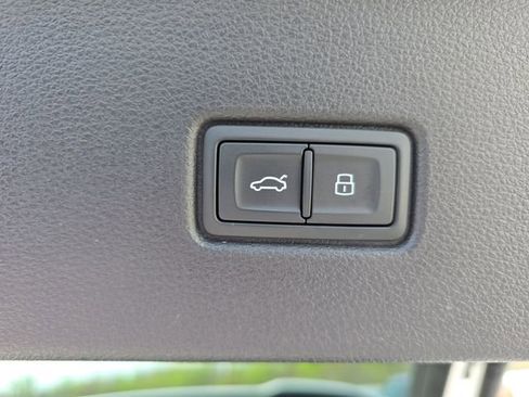 Used 2023 Audi Q5 2.0T Premium Plus image 16