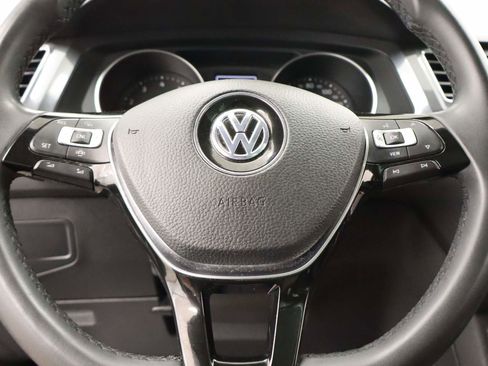 Used 2020 Volkswagen Tiguan SE w/ Panoramic Sunroof Package AWD/4WD image 13