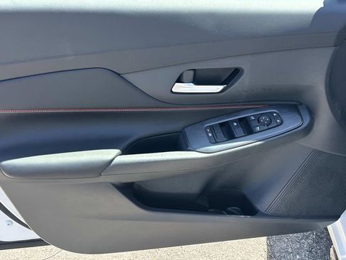New 2026 Nissan Sentra SR w/ Floor Mat Package FWD image 13