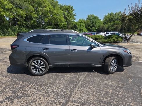Used 2024 Subaru Outback Touring XT AWD/4WD image 2