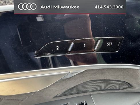 Used 2023 Audi S8 w/ S8 Executive Package image 8