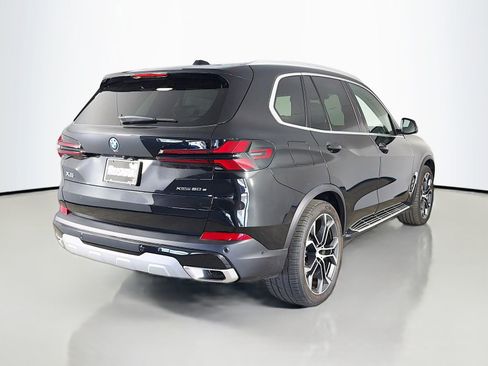 New 2026 BMW X5 xDrive50e w/ Premium Package AWD/4WD image 7