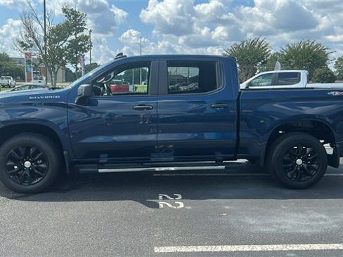 Used 2021 Chevrolet Silverado 1500 Custom image 4