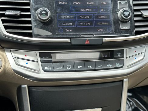 Used 2015 Honda Accord EX-L image 19