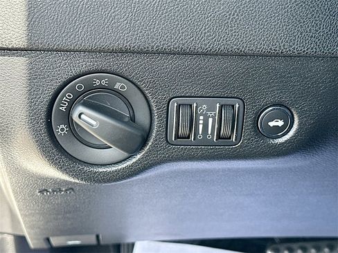 Used 2023 Dodge Charger R/T w/ Blacktop Package image 10