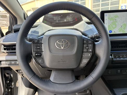 Used 2024 Toyota Prius Limited w/ Limited Premium Package image 15