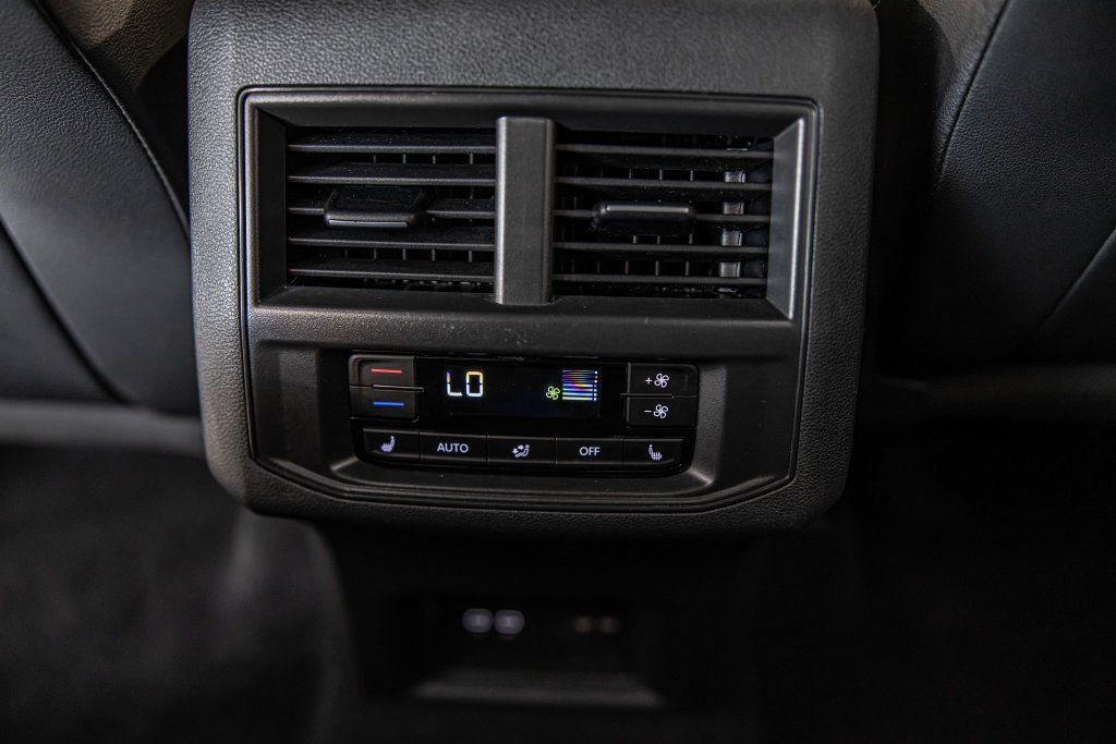 Used 2021 Volkswagen Atlas SEL Premium R-Line AWD/4WD image 35