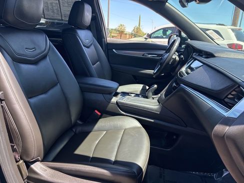 Used 2024 Cadillac XT6 Luxury FWD image 13