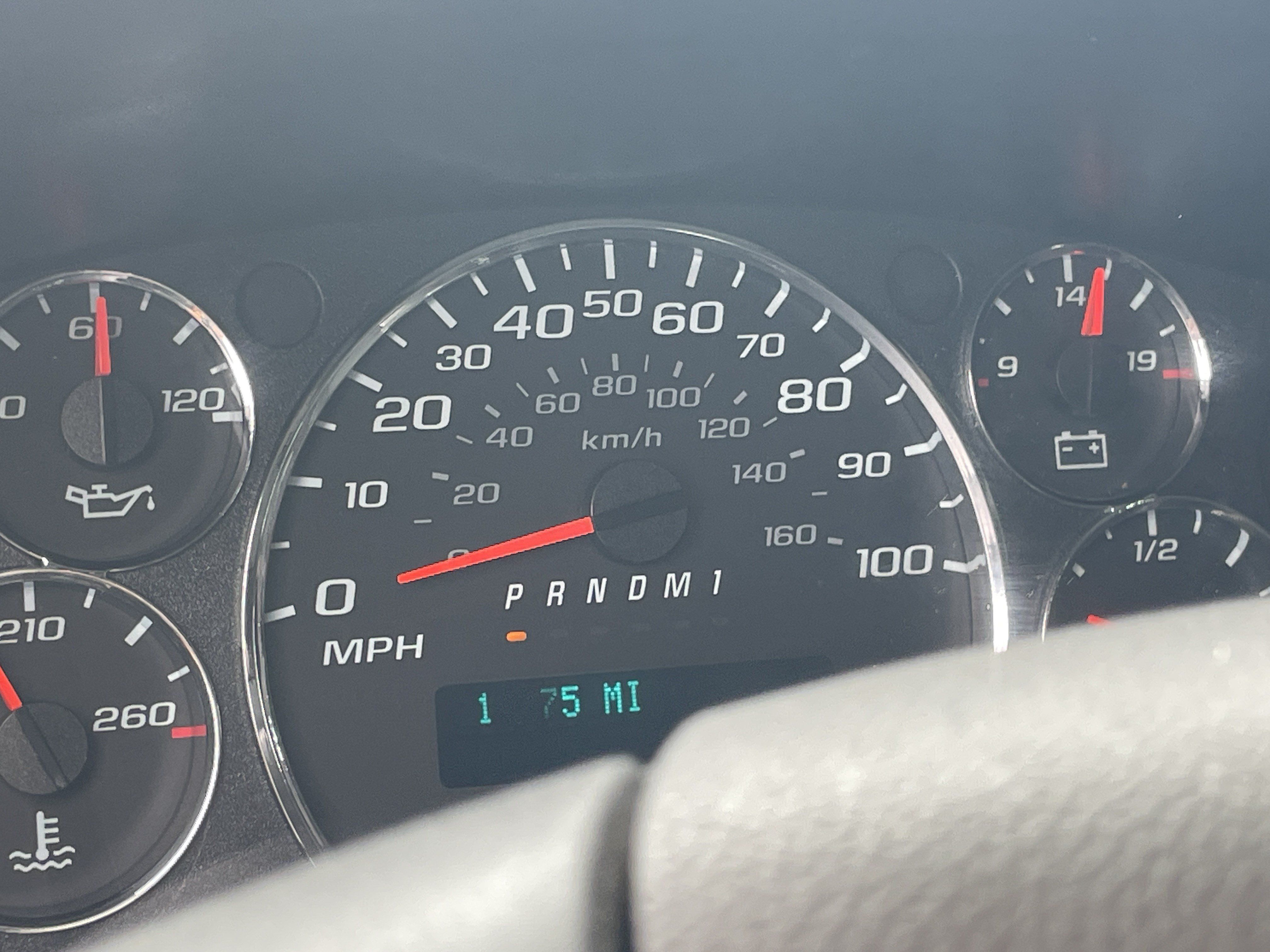 Used 2025 Chevrolet Express 2500 w/ Driver Convenience Package RWD image 20