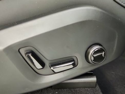 New 2026 Volvo XC90 B6 Core AWD/4WD image 37