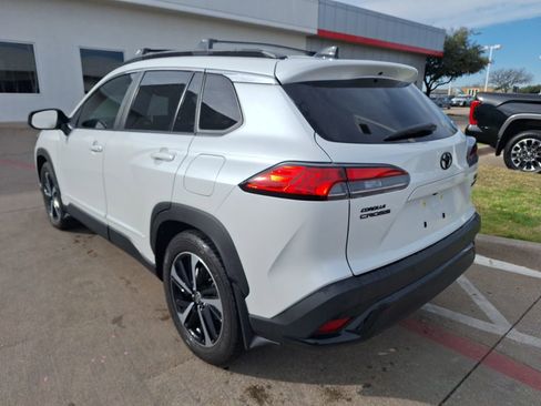 Used 2025 Toyota Corolla Cross AWD Hybrid image 4