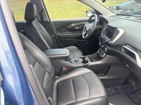 Used 2024 GMC Terrain SLT FWD image 21