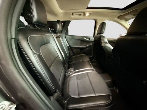 Used 2020 Ford Escape Titanium image 29