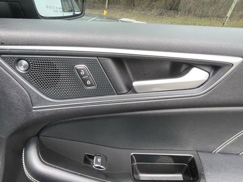 Used 2020 Ford Edge ST w/ Cold Weather Package image 14