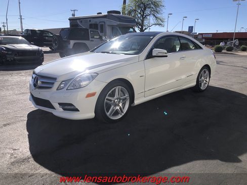 Used 2012 Mercedes-Benz E 550 Coupe w/ Appearance Pkg image 4