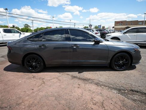 Used 2025 Honda Accord SE image 7